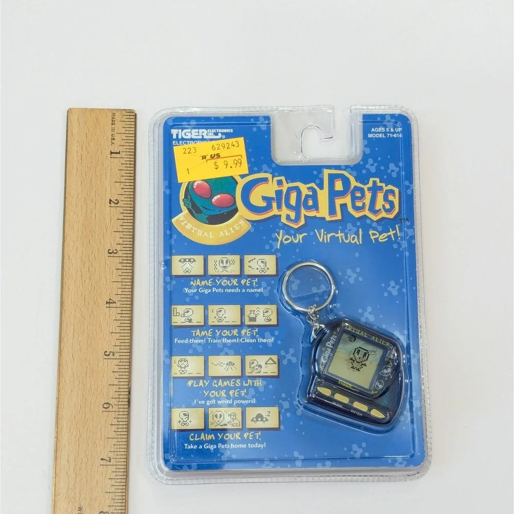 Vtg Tiger Electronics Giga Pets Virtual Alien Interactive Toy 1997 Sealed In Pkg